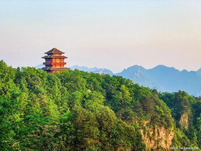 【张家界旅游攻略】一月份家庭游五天四晚跟团多少钱？本地导游(图2)